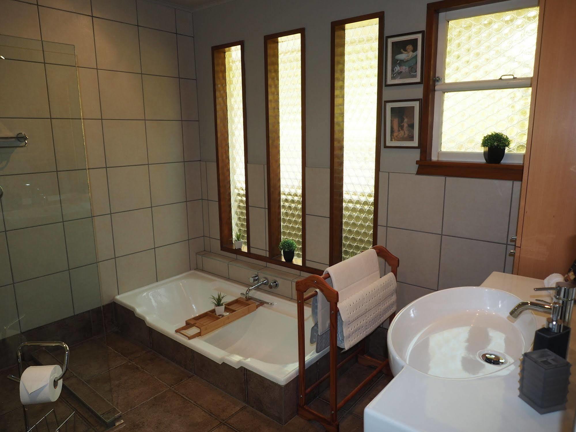 Sounds Vista B&B Picton Buitenkant foto
